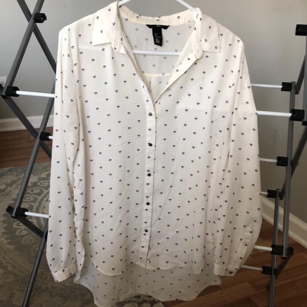 H&M women’s button up blouse